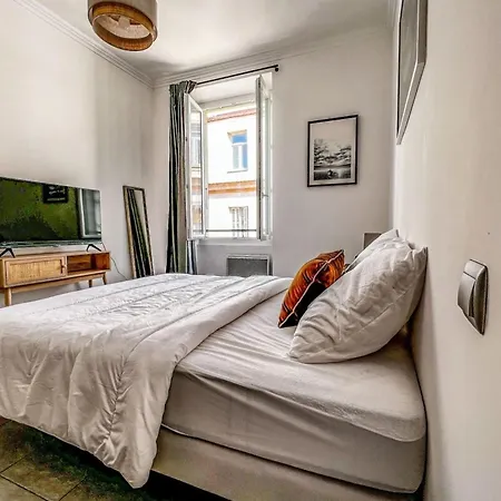 Διαμέρισμα Flavia - Balcony Glimpse Of The Sea Αζάτσιο